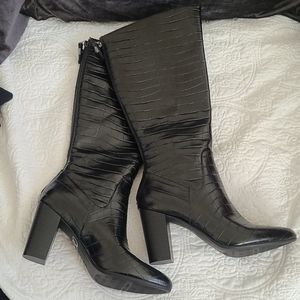 Anne Klein Black Natsya Croc Print Zip-Up Heel Boots Sz9